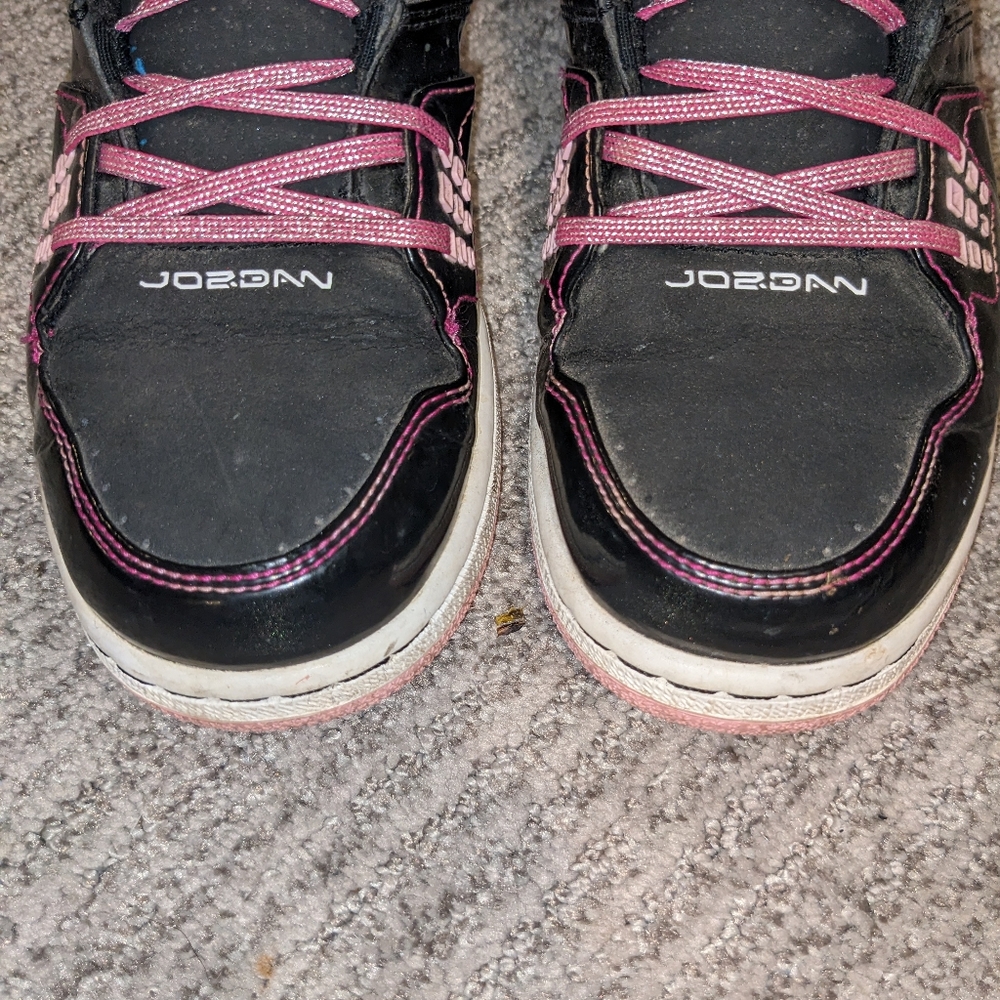 Girls Nike Air Jordans 1 Flight black/white/pink size: 6.5Y - Picture 8 of 11